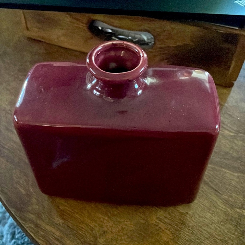 Royal Hager vase square burgundy set of two